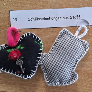 Schlüsselanhänger aus Stoff